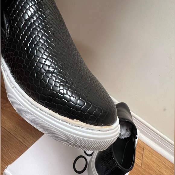 aldo slip on sneakers - Picture 6 of 6